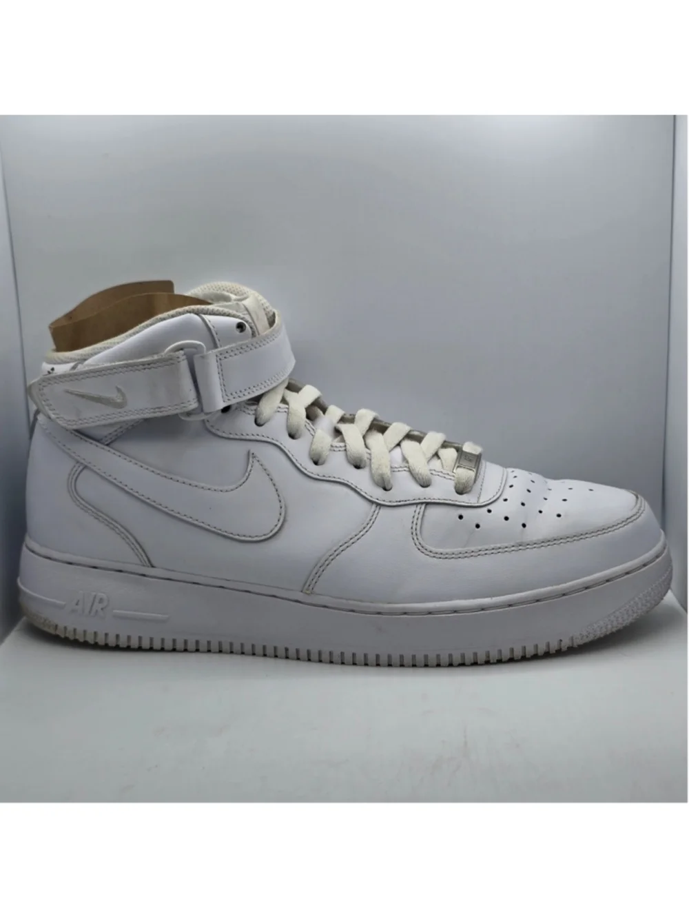 Men's Nike Air Force 1 Mid Sneakers in White Men's 11 women's 12.5